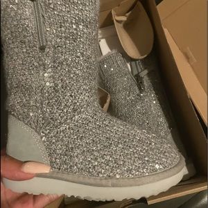 Ugg sweater boots